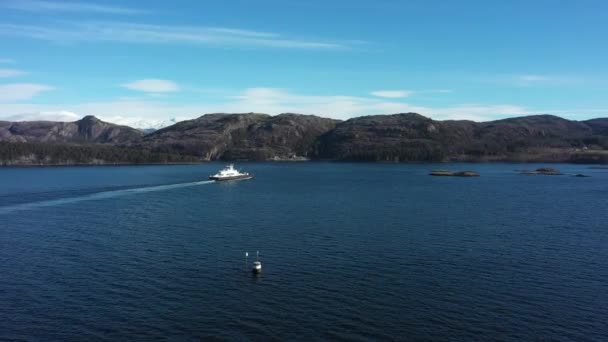 Ferry Julsund Fjord1 Company Sailing Hodnanes Jektevik Norwegian Coast Sunny — Videoclip de stoc