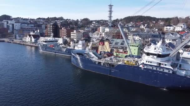 Fish Carrier Vessels Solvtrans Company Leirvik Norway Together Heavy Lift — Vídeo de stock