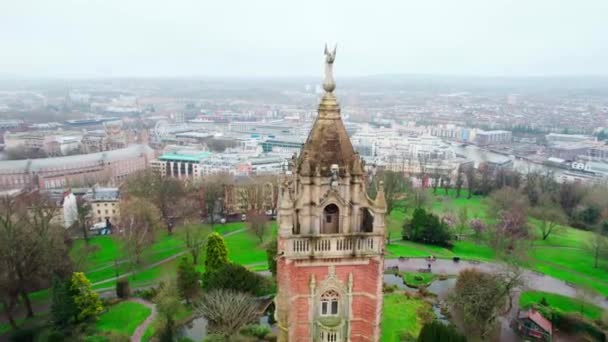 Widok Lotu Ptaka Kierunku Wieży Kabotażowej Bristolu Widokiem Panoramę Miasta — Wideo stockowe