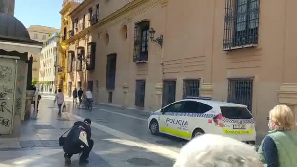 Police Car Driving Street City Center Malaga Bicyclist Driving Street — 비디오