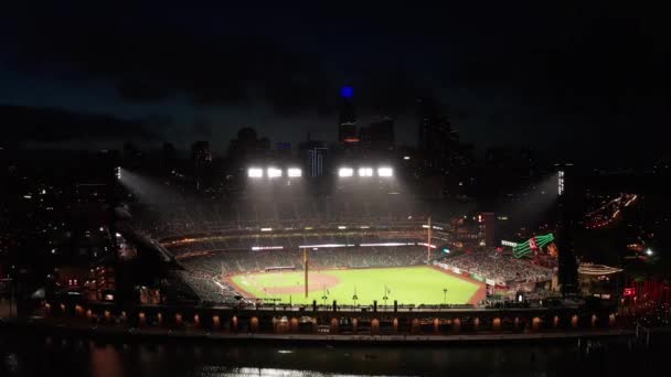 Aerial Close Panning Shot Oracle Park Night Downtown San Francisco — ストック動画