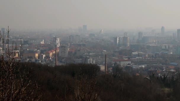 Zagreb Sanayi Sonrası Bir Bölgede Bulunan Iki Fabrika Bacasının Yıkımı — Stok video