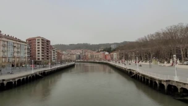 Nervión Del Río Paso Por Ciudad Bilbao — Vídeo de stock