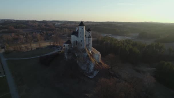 Αεροφωτογραφία Drone Του Bobolice Royal Castle Στο Ηλιοβασίλεμα Πολωνία — Αρχείο Βίντεο