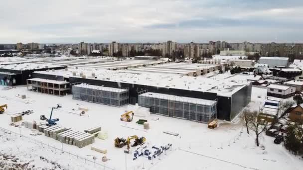 Logistics Building Construction Kaunas City Residential District Snowfall Aerial Ascend — ストック動画