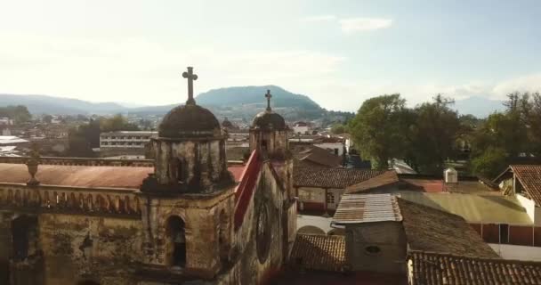 Catedral Velha Patzcuaro Por Sol Atingido Num Drone Percorrer Edifício — Vídeo de Stock