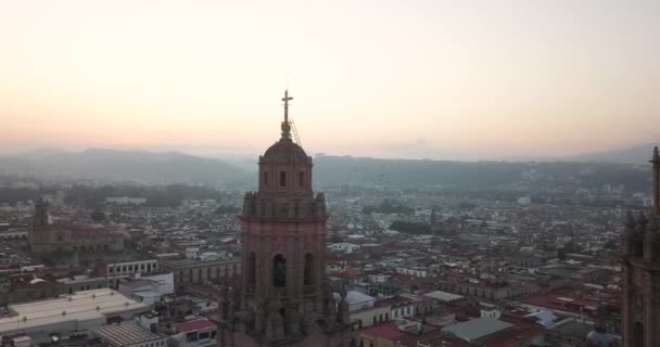 Drone Flyger Över Morelia Michoacan Mexiko Vid Soluppgången Drone Följer — Stockvideo