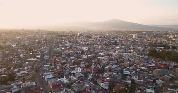 Dronen Flyr Morelia Mexico Ved Solnedgang Droner Hele Byen – stockvideo