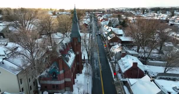 Lititz Pennsylvania Winterlichen Schnee Luftaufnahme Vom Kirchturm Der Lindenhallenschule Schöner — Stockvideo