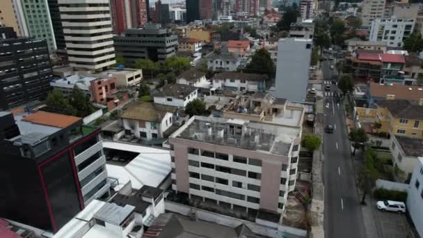 Aerial View Quito Capital Ecuador Downtown Buildings Streets Establishing Drone — Vídeos de Stock