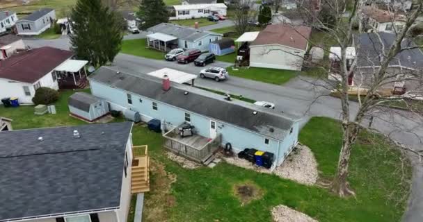 Arrière Maison Mobile Home Caravane Aux États Unis Inclinaison Aérienne — Video