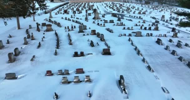 Cemetery Graveyard Aerial Winter Snow Headstones Tombstone Grave Markers Death — Stockvideo