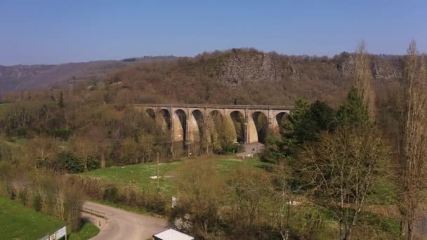 Drone Shot Van Clecy Viaduct Normandy Een Mooie Dag — Stockvideo