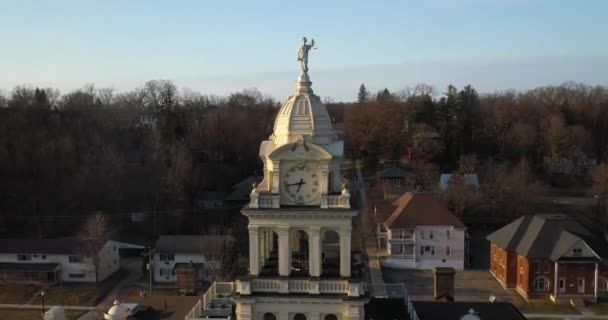 Ionia County Michigan Historical Courthouse Drone Video Circle — ストック動画