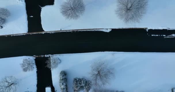 Top Antenne Van Straat Weg Landschapsarchitectuur Winter Sneeuw Buurt Drone — Stockvideo