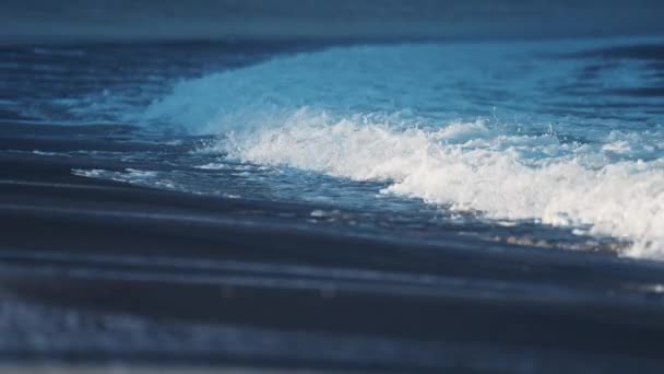 Powerful Waves Break Sandy Shallows Ersfjord Beach White Foam Rising — Vídeos de Stock