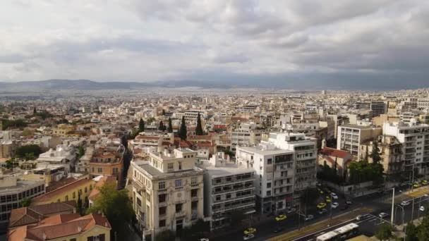 Downtown Athens Greece Luchtfoto Van Gebouwen Druk Verkeer Zonnige Dag — Stockvideo