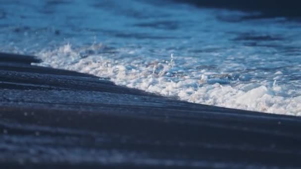 Powerful Waves Break Sandy Shallows Ersfjord Beach Foam Rising Disappearing — стоковое видео