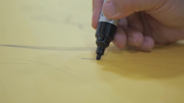 Línea Dibujo Del Artista Con Marcador Permanente Tiro Seguimiento — Vídeo de stock