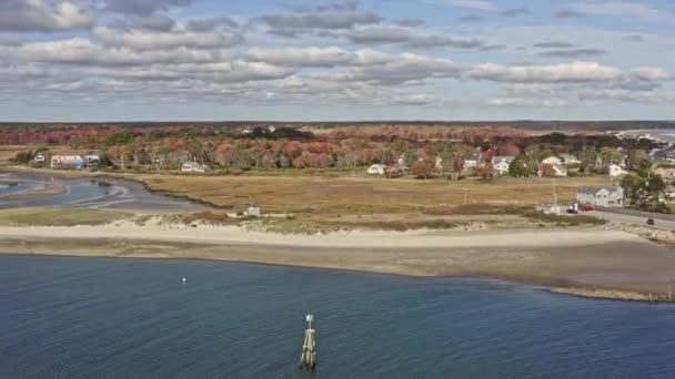 Wells Maine Aerial Cinematic Pan Shot Capturing Drakes Island Beach — Αρχείο Βίντεο