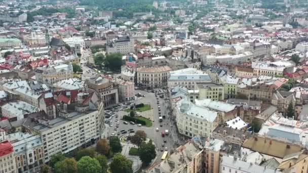 Old Historical European City Cars Driving Road Lviv Ukraine Skyline — Vídeos de Stock