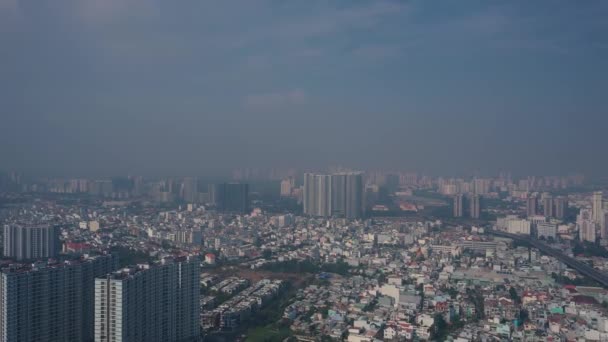 Chi Minh City Βιετνάμ Ηλιόλουστη Ατμοσφαιρική Ομίχλη Πρωί Δείχνει Πυκνοκατοικημένη — Αρχείο Βίντεο