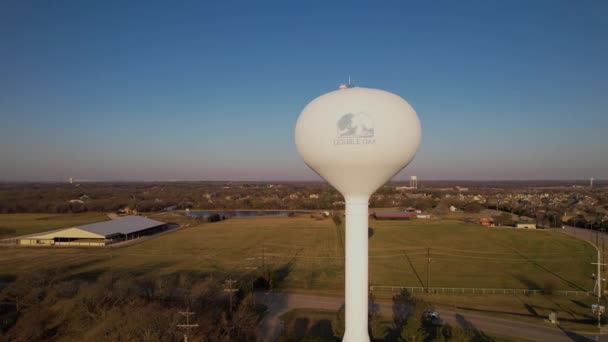 Aerial Footage Double Oak Water Tower Double Oak Texas Video — Stock video