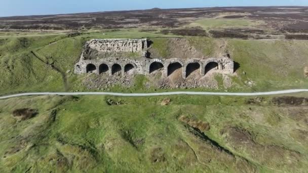 Rosedale Abbey Demir Kazan Fırını Hava Görüntüleri Kuzey York Moors — Stok video