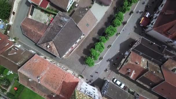 Onward Moving Top View Aerial Footage Village Clock Tower While — Vídeo de Stock