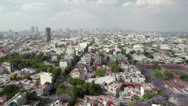 对墨西哥城南部和建筑物的无人驾驶飞机射击 — 图库视频影像