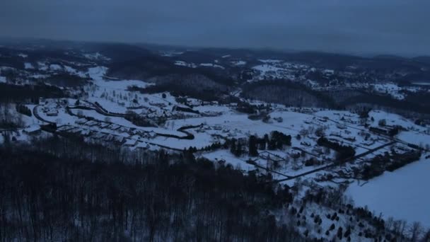 Kingsport Drone Shot Κατά Διάρκεια Του Χιονιού Αργό Αριστερό Τζάμι — Αρχείο Βίντεο