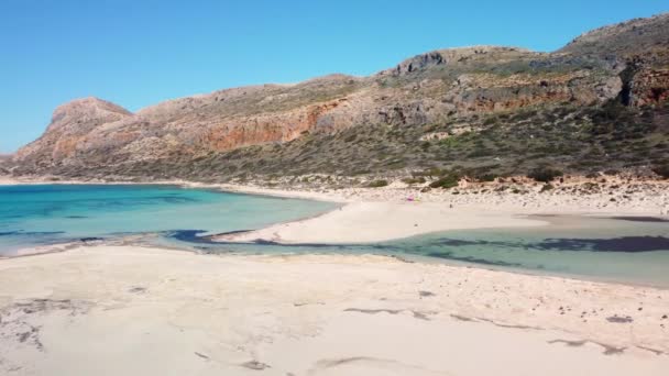 Água Cristalina Praia Balos Creta Grécia Costa Com Água Verde — Vídeo de Stock
