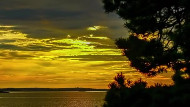 Sunset Lake Shore Timelapse Dark Clouds Movement Yellow Sky — ストック動画