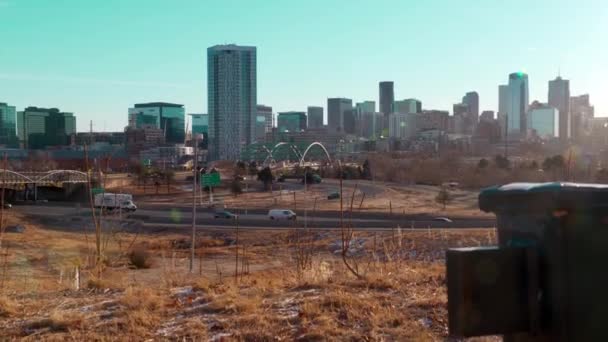 Gorgeous Dolly Camera Shot Metal Guardrail Foreground Reveals Beautiful Denver — Wideo stockowe