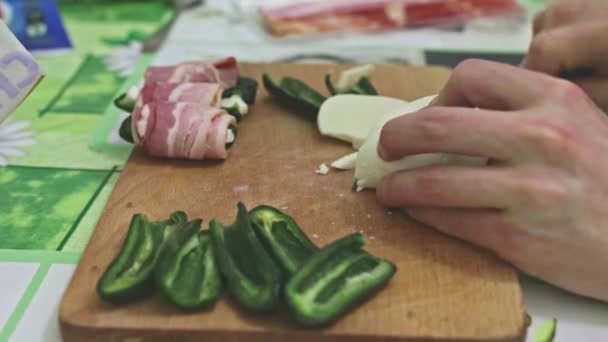 Cutting Mozzarella Cheese Preparing Stuffed Jalapeno Peppers Baking Male Hands — стоковое видео