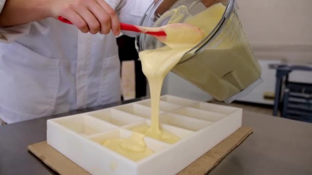 Pouring Liquid Mix Trays Set Vegan Butter Mix — Video