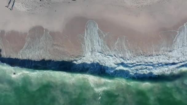 Foamy Waves Splashing Shore Blouberg Sea Cape Town South Africa — Stock Video