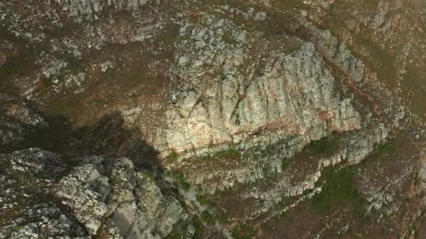 Escena Teleféricos Cruzando Montaña Mesa Ciudad Del Cabo Sudáfrica Disparo — Vídeos de Stock