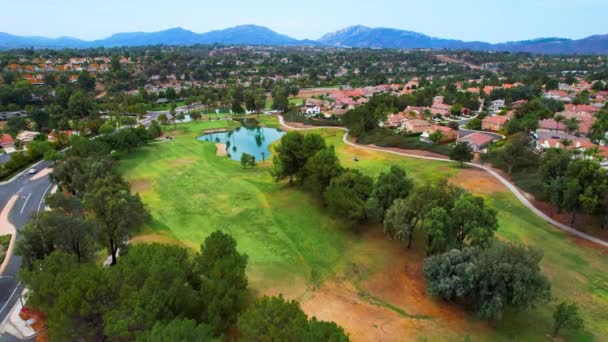 Golf Club Pond Shot — Stock video