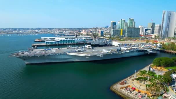 Сан Диего Uss Midway Museum Drone — стоковое видео