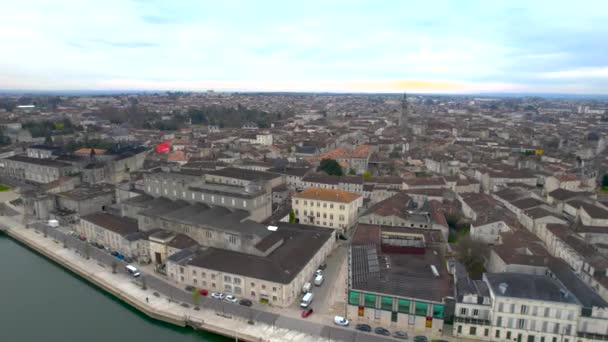 Panoramic View City Center Hennessy Distillery Aerial Pull Out Shot — Vídeo de Stock