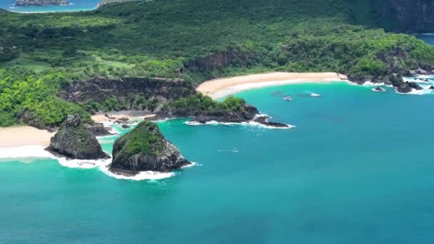 Fernando Noronha Brezilya Takımadasındaki Deniz Manzaralı Volkanik Dağlar Plajlar Fernando — Stok video