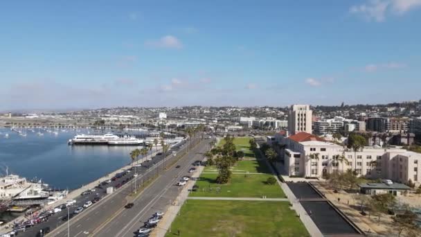 San Diego Kaliforniya Abd Rıhtım Parkı Nın Havadan Görüntüsü Yola — Stok video