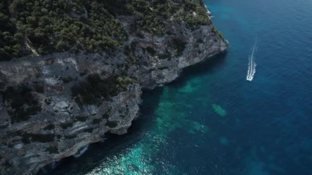 Drohnenvideo Von Blauen Paradiesischen Klippen Mittelmeer Sardinien Costa Azzurra — Stockvideo
