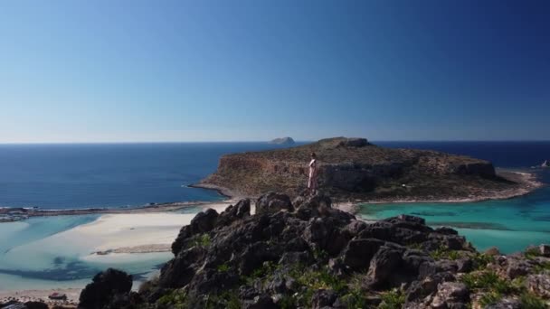 Drone View Young Girl Balos Vacation Concept — Vídeos de Stock