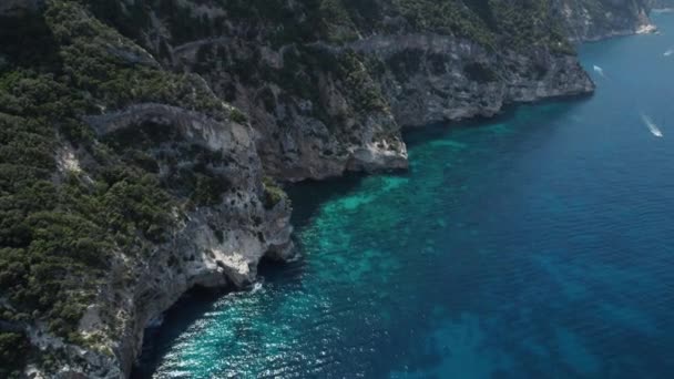 Video Drone Aereo Della Costa Tropicale Paradisiaca Del Mediterraneo Sardegna — Video Stock