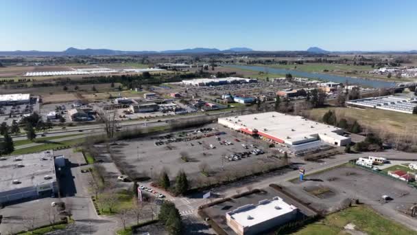 Cinematica Drone Aereo Pan Shot Del Fiume Skagit Zona Commerciale — Video Stock