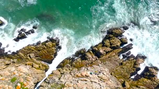 Turquoise Water Meeting Rocky Coastline Island Landscape Rising Drone View — Video Stock