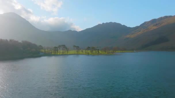 Buttermere Lake District Unesco National Park Aerial Sunrise Push Forward — Wideo stockowe