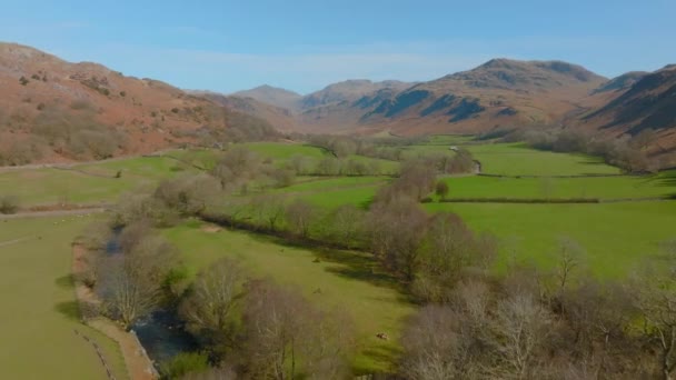 Hardknott Pass Lake District Push Forward Valley Mountains Distance River — Stock Video